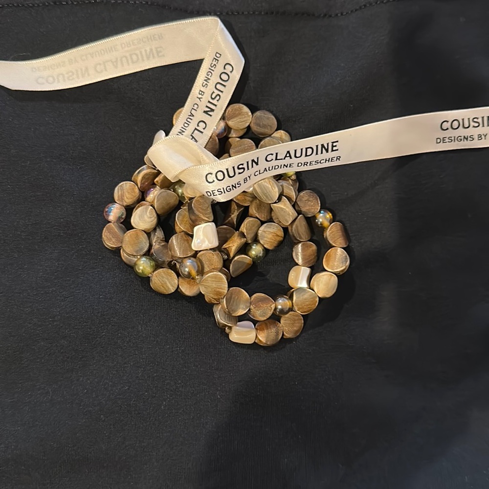 Cousin Claudine beaded bracelets. 6 pieces.